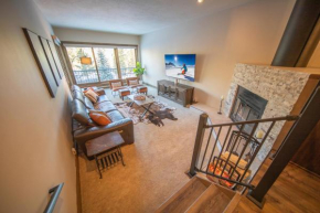 Pines 2050 by SummitCove Lodging